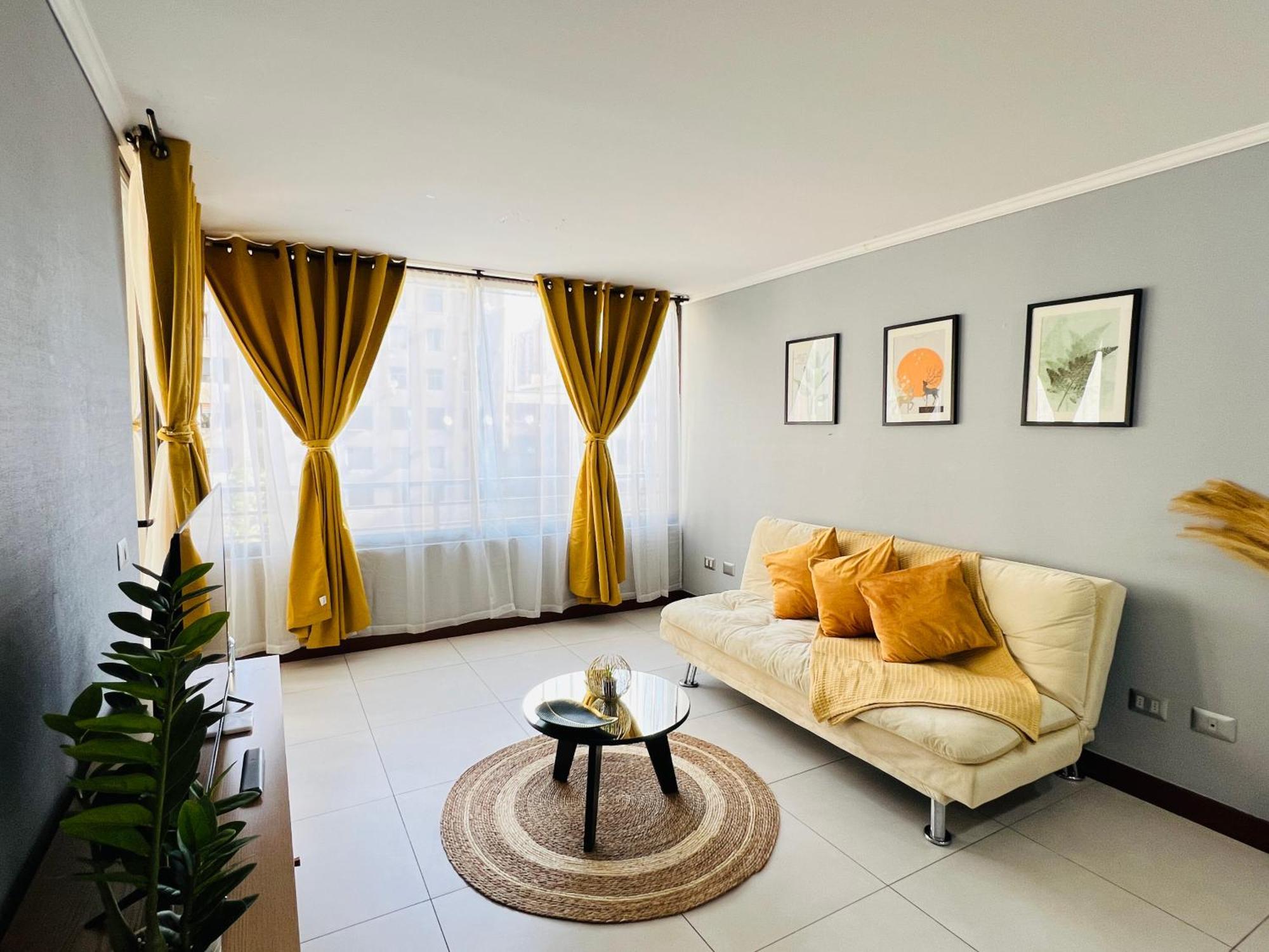 Centro, A Dos Cuadras Del Metro Santa Ana Apartment